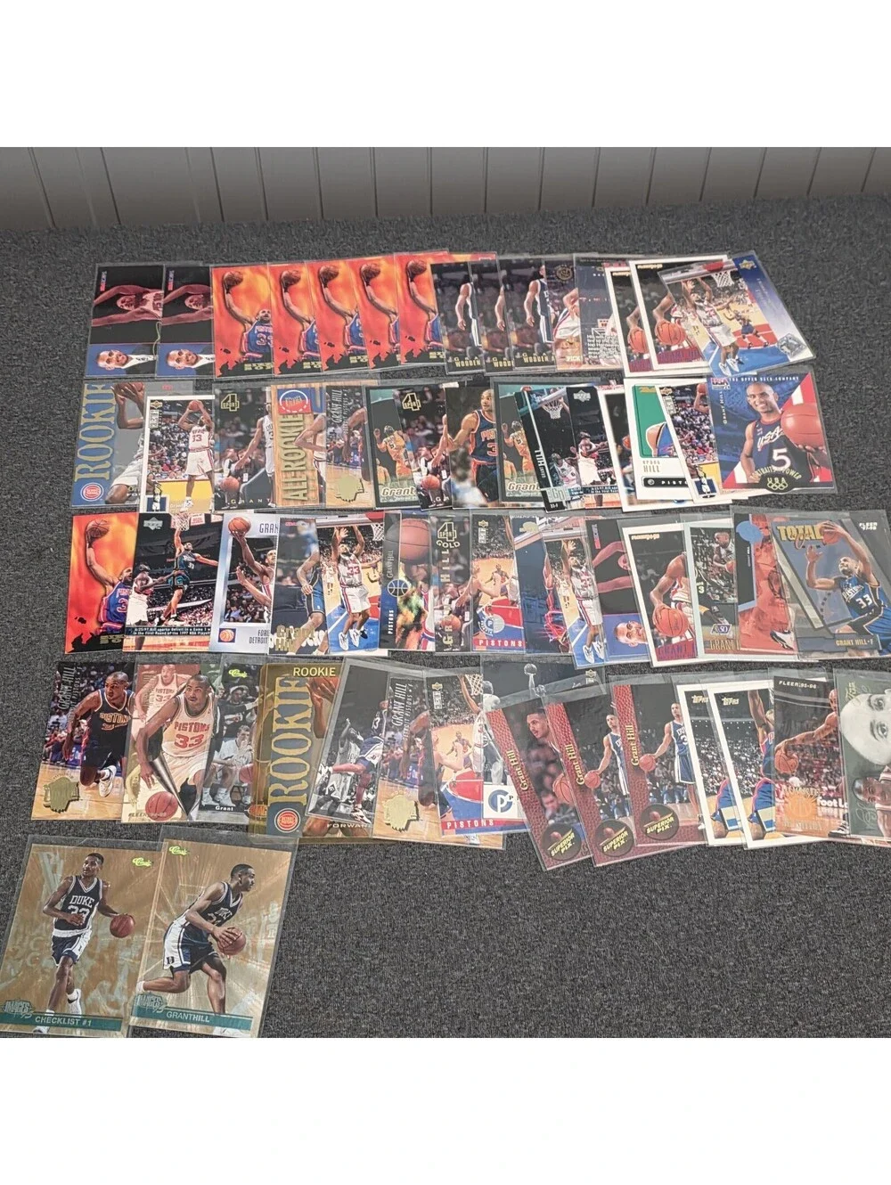 Grant Hill Lot of 62 NBA Basketball Cards - Rookies, Base, Inserts, 90s-00s